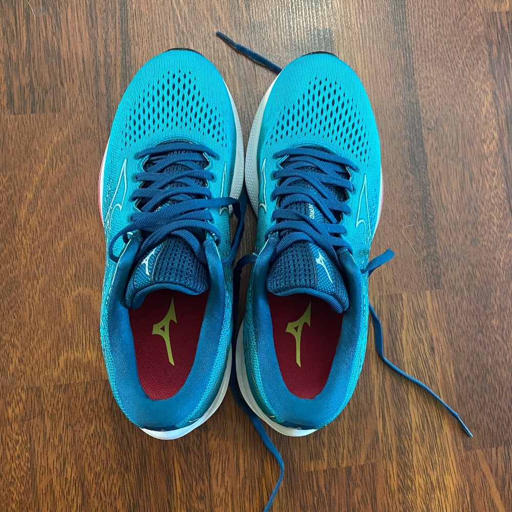 Mizuno Wave Runner Running Shoes